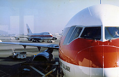 United 747 and Continental DC10, LAX, 1987
