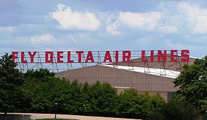 "Fly Delta Air Lines" marker